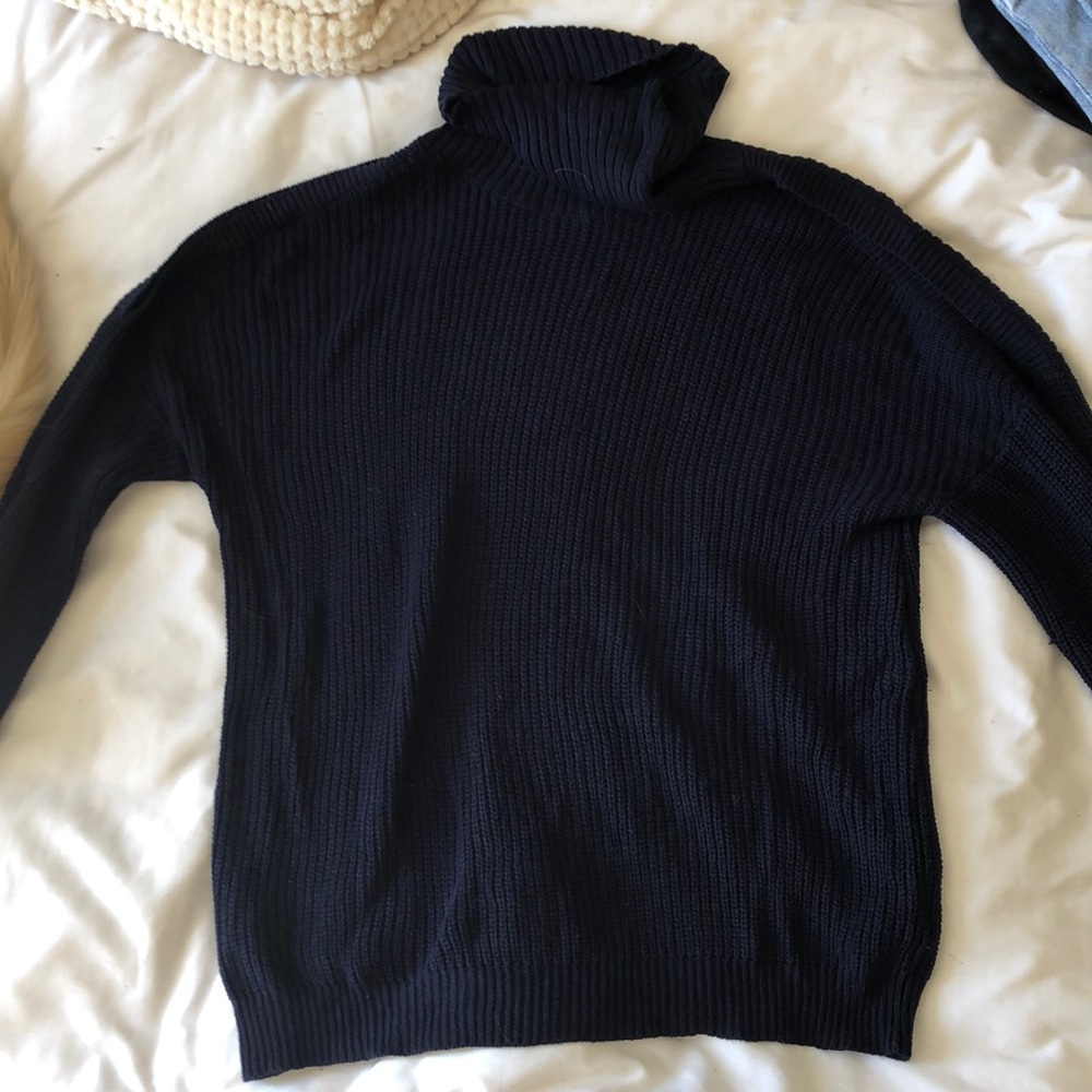 Navy turtleneck w slits